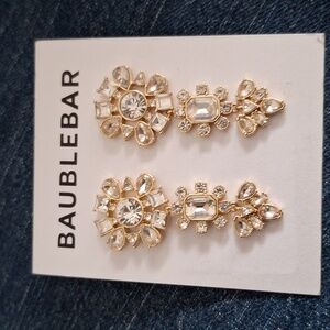 🆕️ Rhinestone dangly earrings